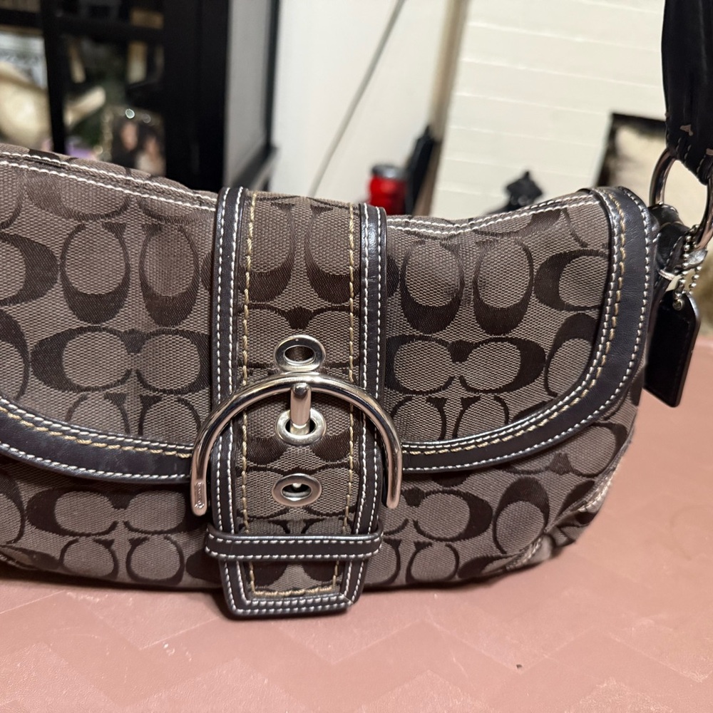 Vintage Coach SoHo chocolate monogram - Picture 8 of 8